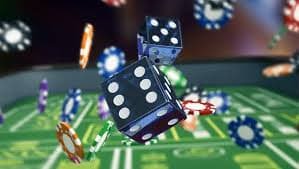Antarmuka permainan Gem Saviour di awal slot dengan kontrol taruhan dan tombol putar